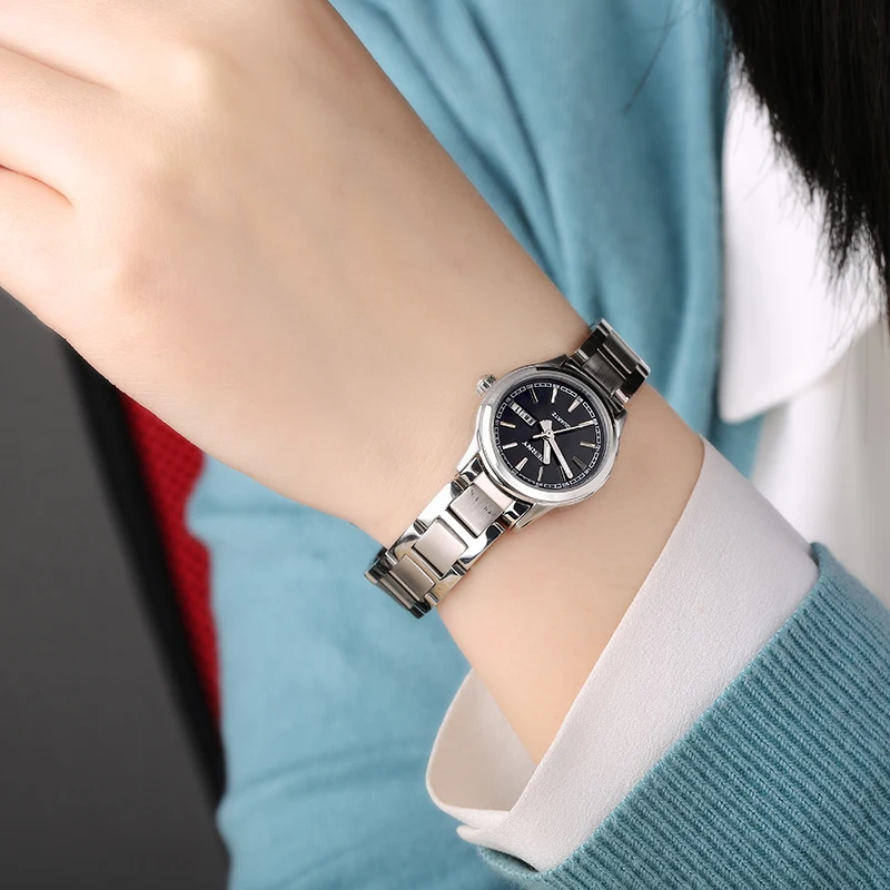 ساعة يد نسائية فاخرة من BERNY  - مراجعة Luxury Watch Japan وسعره