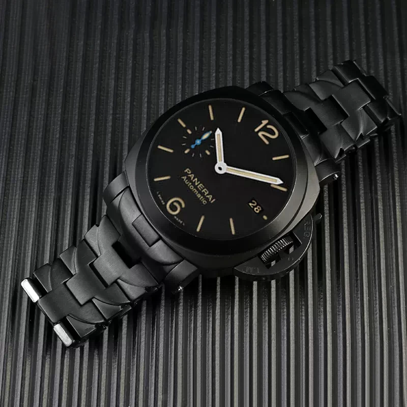 22 مللي متر 24 مللي متر سوار ا - مراجعة Luxury Watch Panerai وسعره